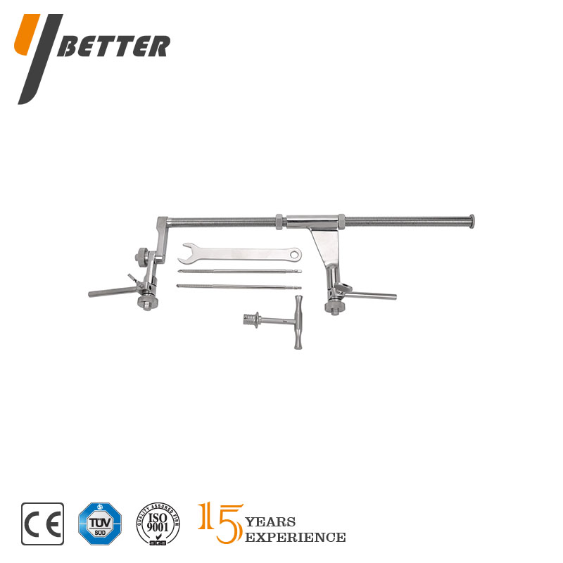 股骨撐開復位器